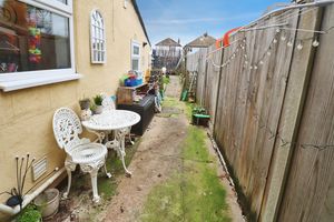 YORK ROAD- click for photo gallery